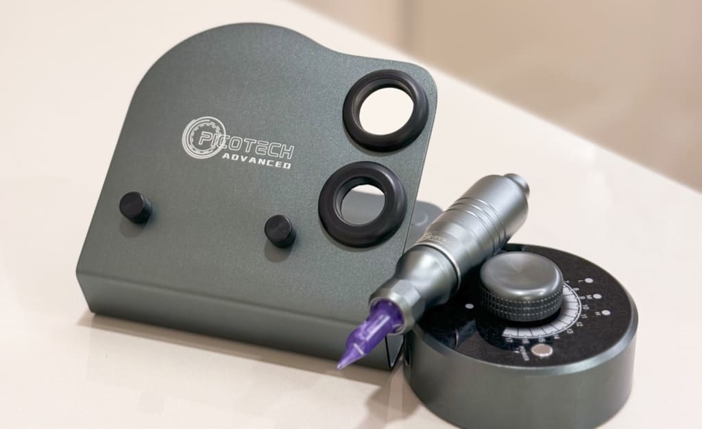 Picotech Advanced micropigmentation machine with needle handpiece